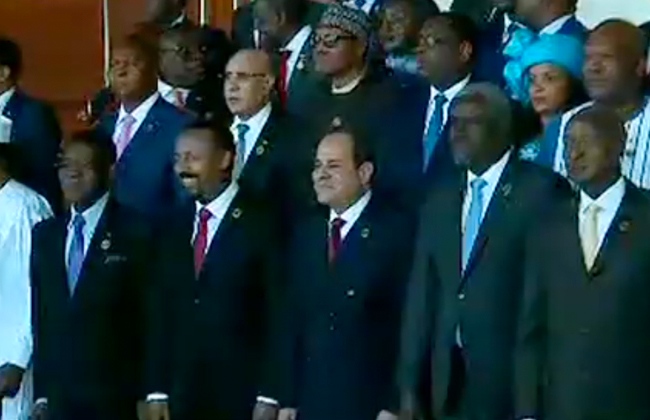  صورة تذكارية للرئيس السيسى والقادة المشاركين بقمة الاتحاد الإفريقى الـ33