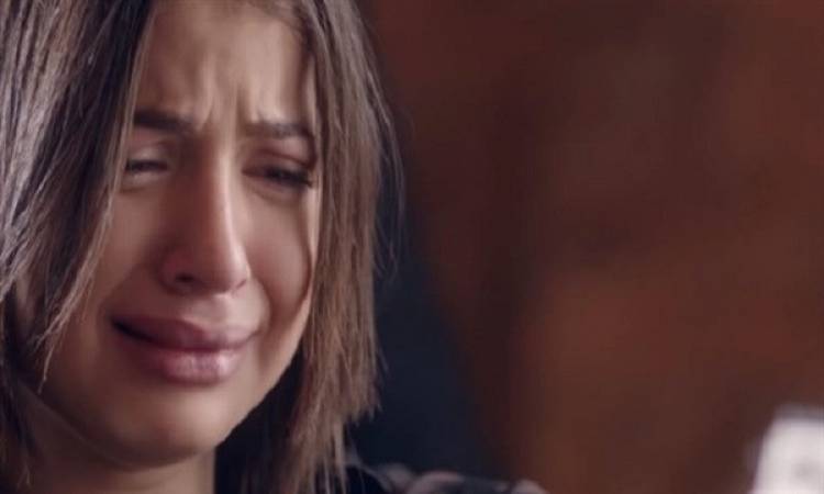   بالفيديو| منى فاروق تهدد بالانتحار: «كلنا بنغلط ومش لاقيه فرصة»