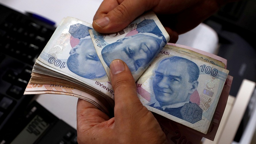   مطلوب 100 مليار دولار لتمويل الديون.. أردوغان وضع الاقتصاد التركي في مهب الريح