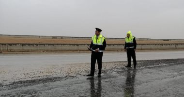   إغلاق طريق الصعيد الشرقي تجاه محافظة الجيزة لسوء الأحوال الجوية