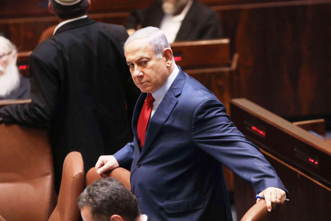 نتنياهو يدفع لاستصدار قرار بتعليق محاكم إسرائيل بحجة كورونا.. اعرف السبب الحقيقى وراء القرار