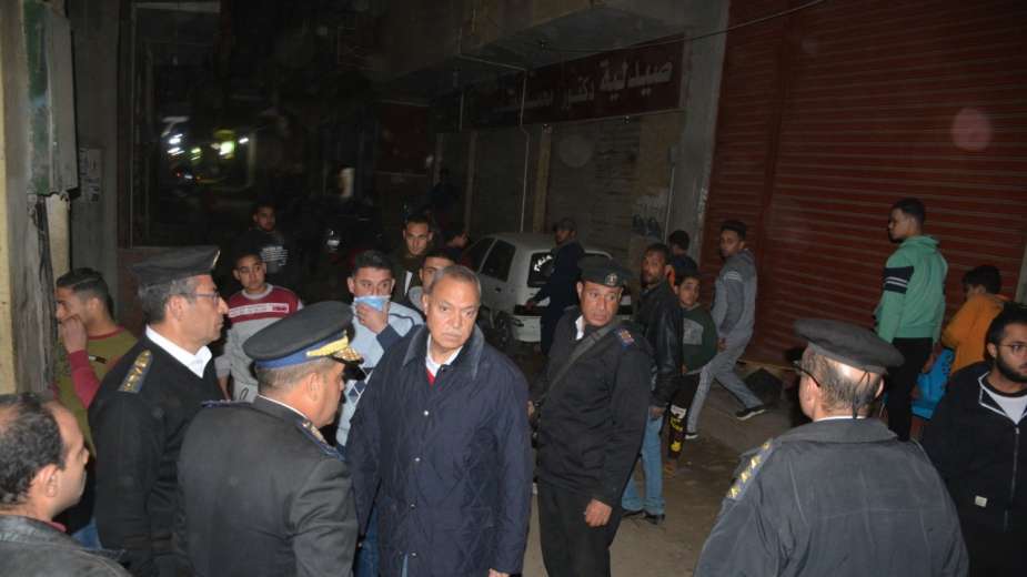   غلق وتشميع 79 محل ومقهي مخالف لعدم الالتزام  بشبرا الخيمة