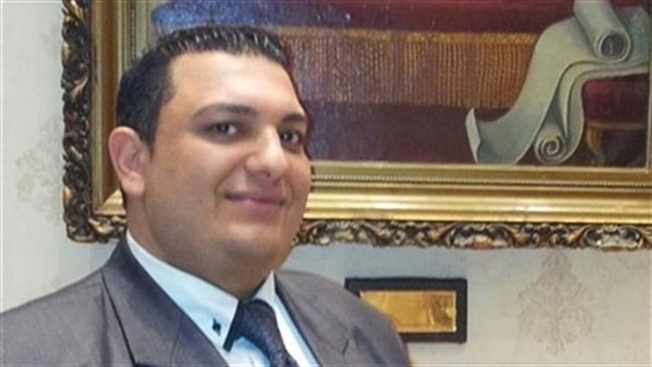   «مستشار حزب الوفد» يحذر من أخبار السوشيال ميديا المزيفة والمضللة بشأن «كورونا»  