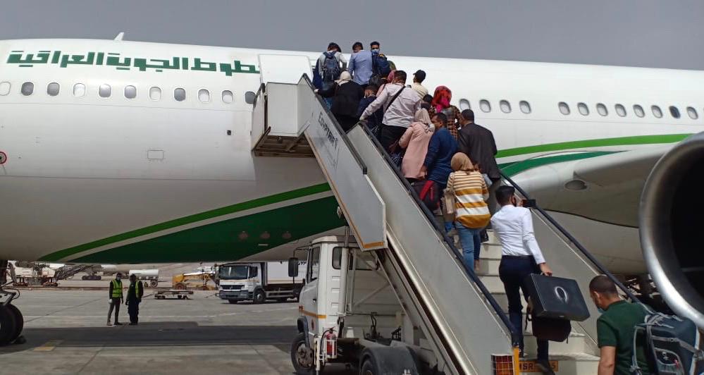   مغادرة ثاني الرحلات الاستثنائية لإعادة مسافرين عراقيين من مصر