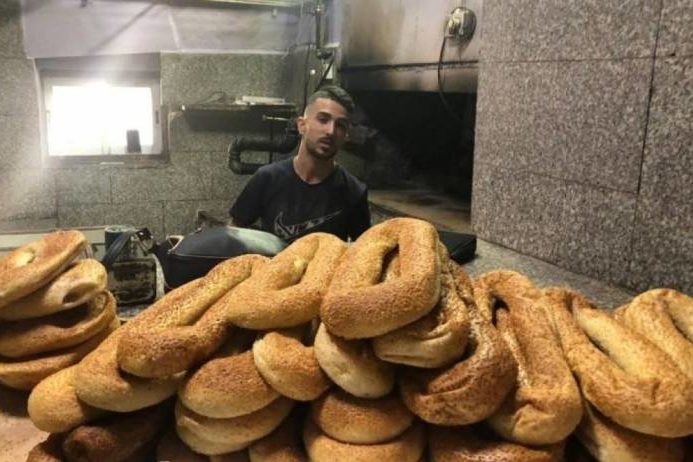   إسرائيل تمنع الخبز عن مرتادى الأقصى