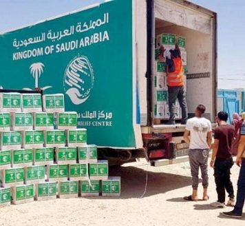   مركز الملك سلمان للإغاثة يقدم حزم مساعدات إنسانية وخدمية في عدة محافظات يمنية