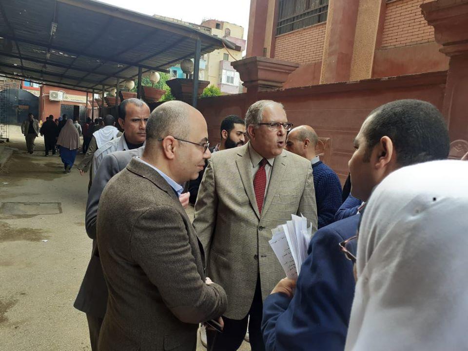   عميد كلية طب بني سويف يتابع تجهيزات مستشفى الجامعة لحالات الكورونا