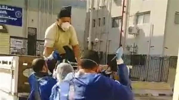   عاجل| أول رد فعل من «الصحة» على نقل جثمان حالة كورونا ببورسعيد على عربة نصف نقل مكشوفة