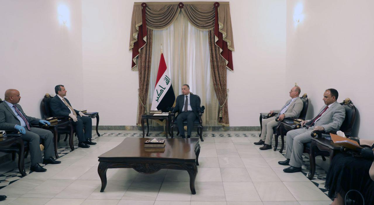   رئيس الوزراء العراقي يتعهد بالعمل على تعزيز الثقة بالعملية الانتخابية