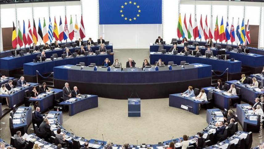   الاتحاد الأوروبي يحذر غانتس من تداعيات ضم مستوطنات الضفة الغربية