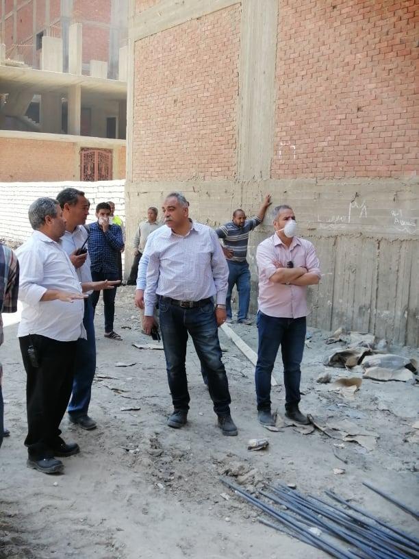   نائب محافظ أسيوط يترأس حملة لإزالة مخالفات البناء والمحافظ يحذر المخالفين