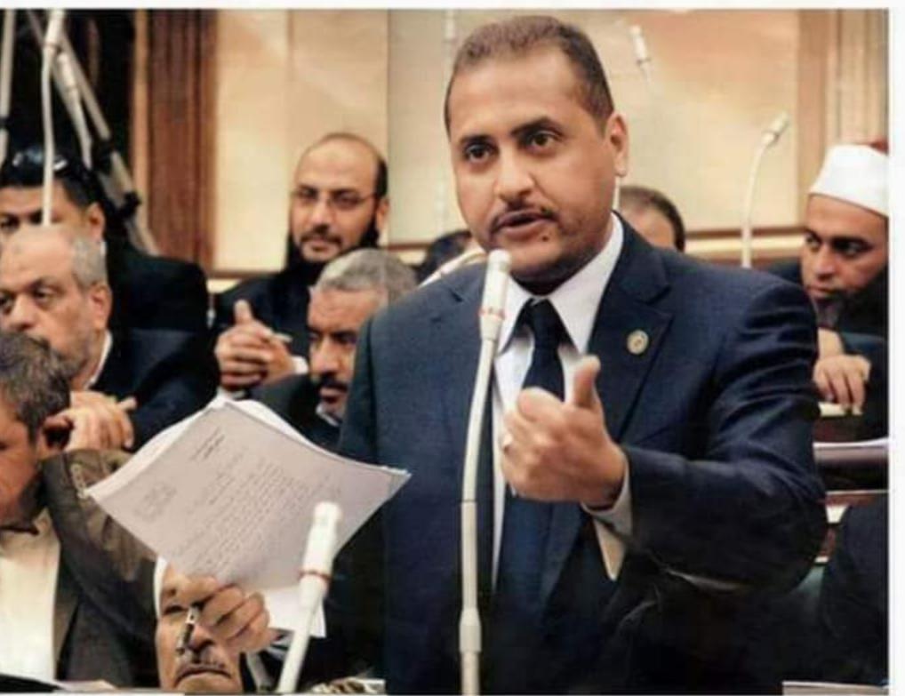   «حسين أبو الوفا» يتبرع براتبة لصندوق تحيا مصر لمسانده الدوله لمواجهة «كورونا»