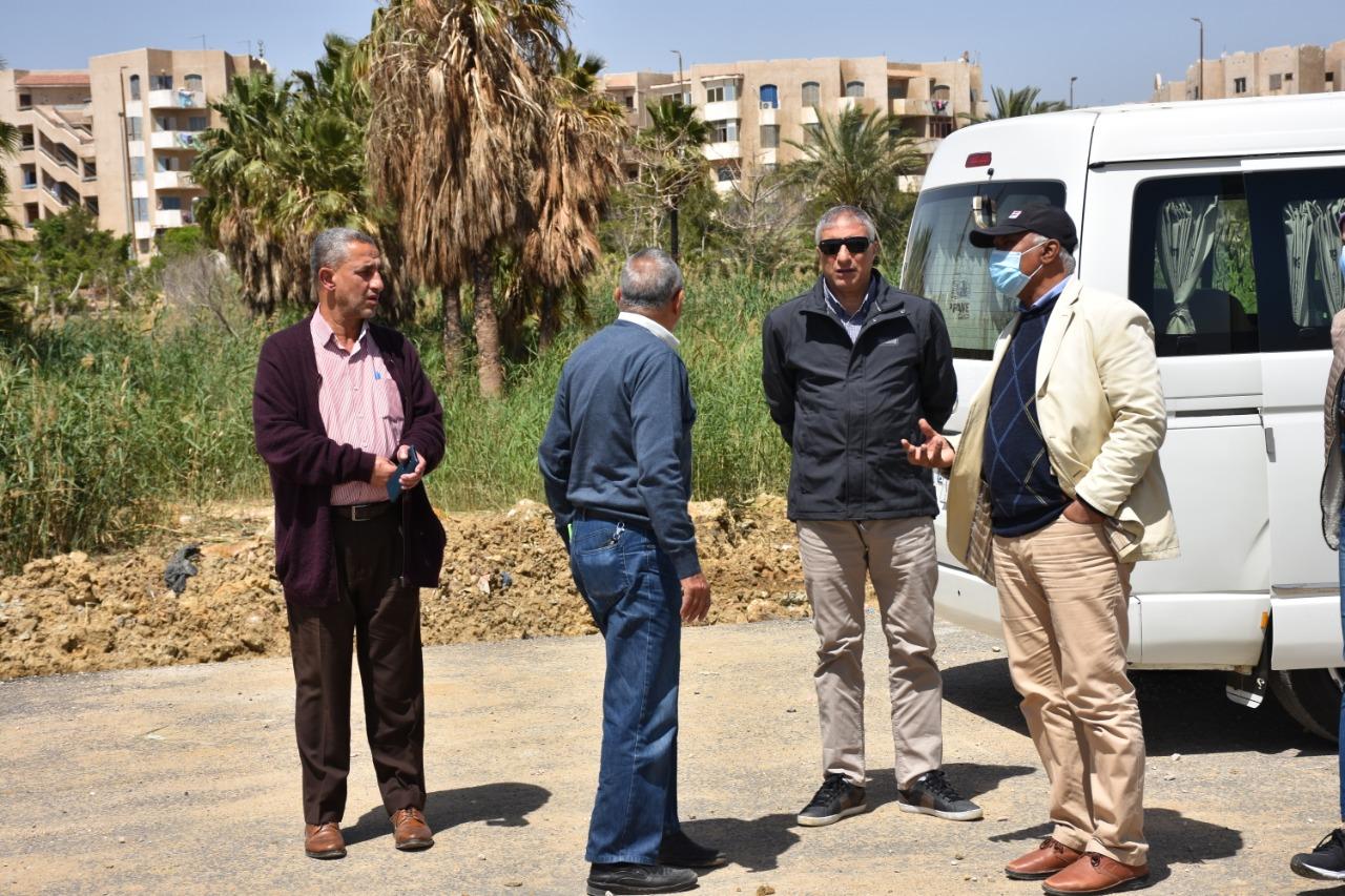   مساعد نائب رئيس هيئة المجتمعات العمرانية يتفقد المشروعات بمدينة القاهرة الجديدة