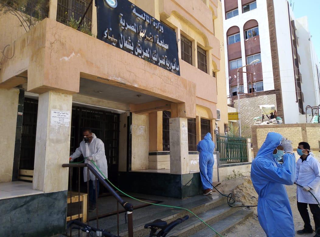  جامعة سيناء تشارك في حملة التعقيم والتطهير ضد فيروس كورونا بمدينة العريش