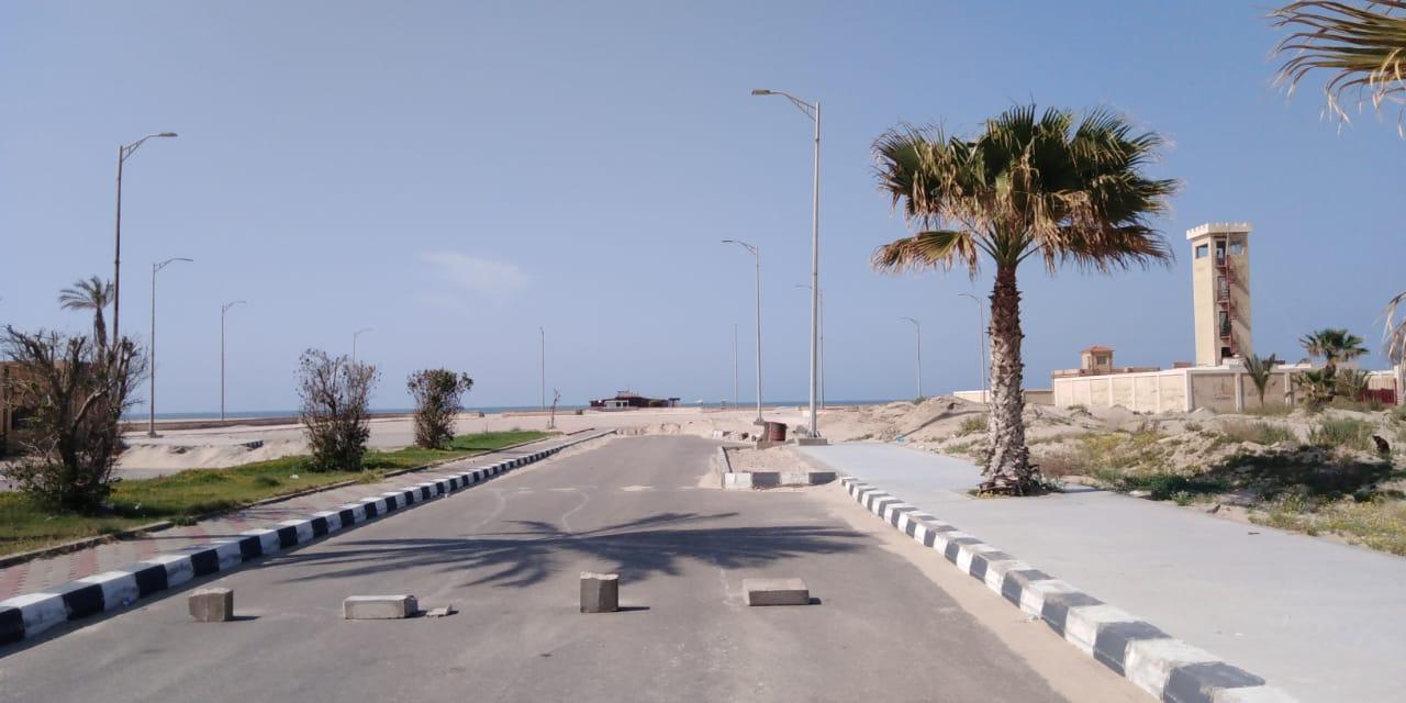   إغلاق شاطئ مدينة دمياط الجديدة لمنع تجمعات المصطافين لمواجهة فيروس كورونا المستجد