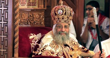   دون حضور شعبى.. البابا تواضروس يترأس قداس عيد القيامة من دير الأنبا بيشوى