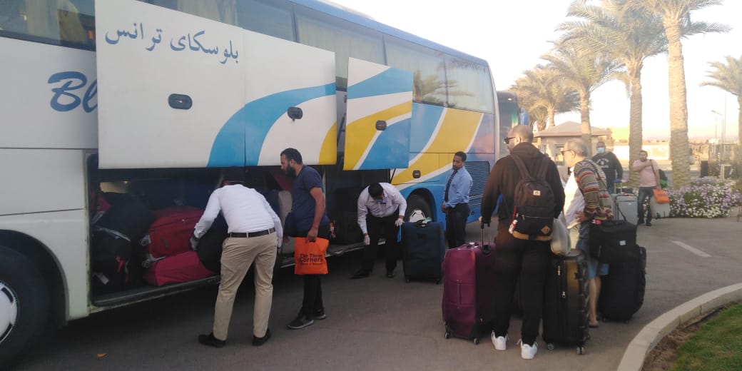   بعد انتهاء فترة الحجر الصحي.. 323 مواطنا من العائدين من أمريكا يغادرون مرسى علم
