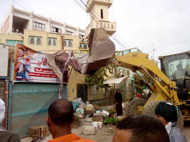   إزالة 137 حالة تعدي وإشغالات من شوارع مدينة ناصر ببني سويف