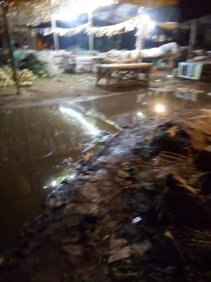   في الإسماعيلية..غرق سوق «الجمعة» في مياه الصرف منذ «الجمعة»