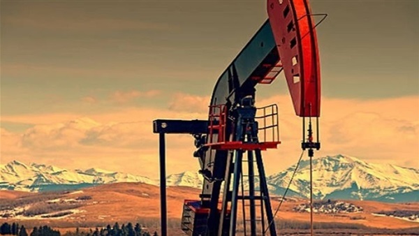   السعودية تؤكد التزامها بدعم استقرار أسواق البترول في العالم