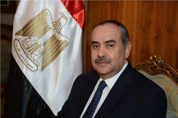   وزير الطيران يبحث مع رؤساء وممثلى شركات الطيران المصرية الخاصة تداعيات فيروس كورونا
