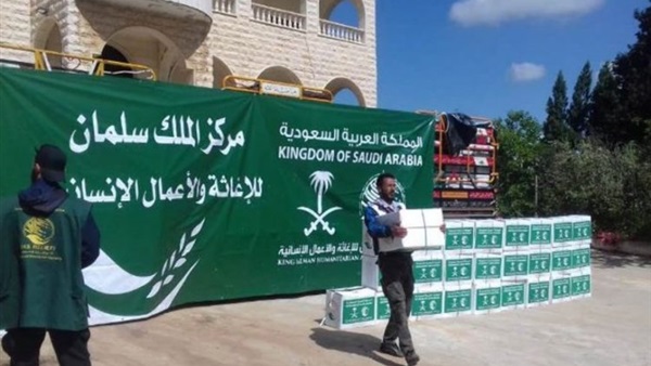   مركز الملك سلمان للإغاثة يقدم مساعدات غذائية بالسودان واليمن