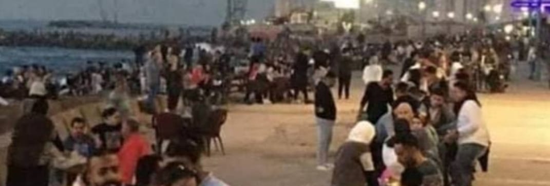   للمرة الأولى.. رفع 8 أطنان من القمامة ومخلفات الإفطار على كورنيش الأسكندرية قبل تدخل الأمن