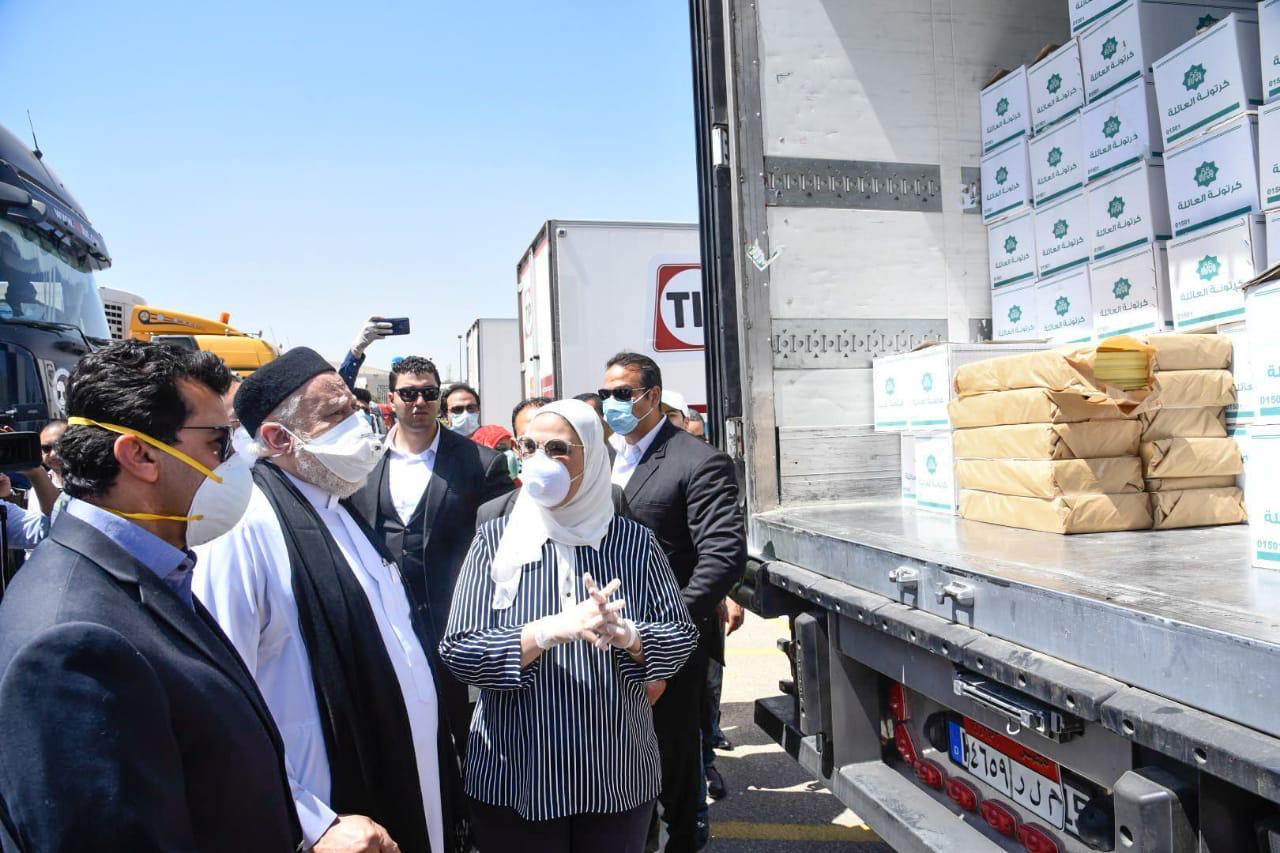   «مصر الخير» تطلق أكبر قافلة مساعدات الغذائية إلي ١٧ محافظة بإجمالي ٦٥ ألف كرتونة