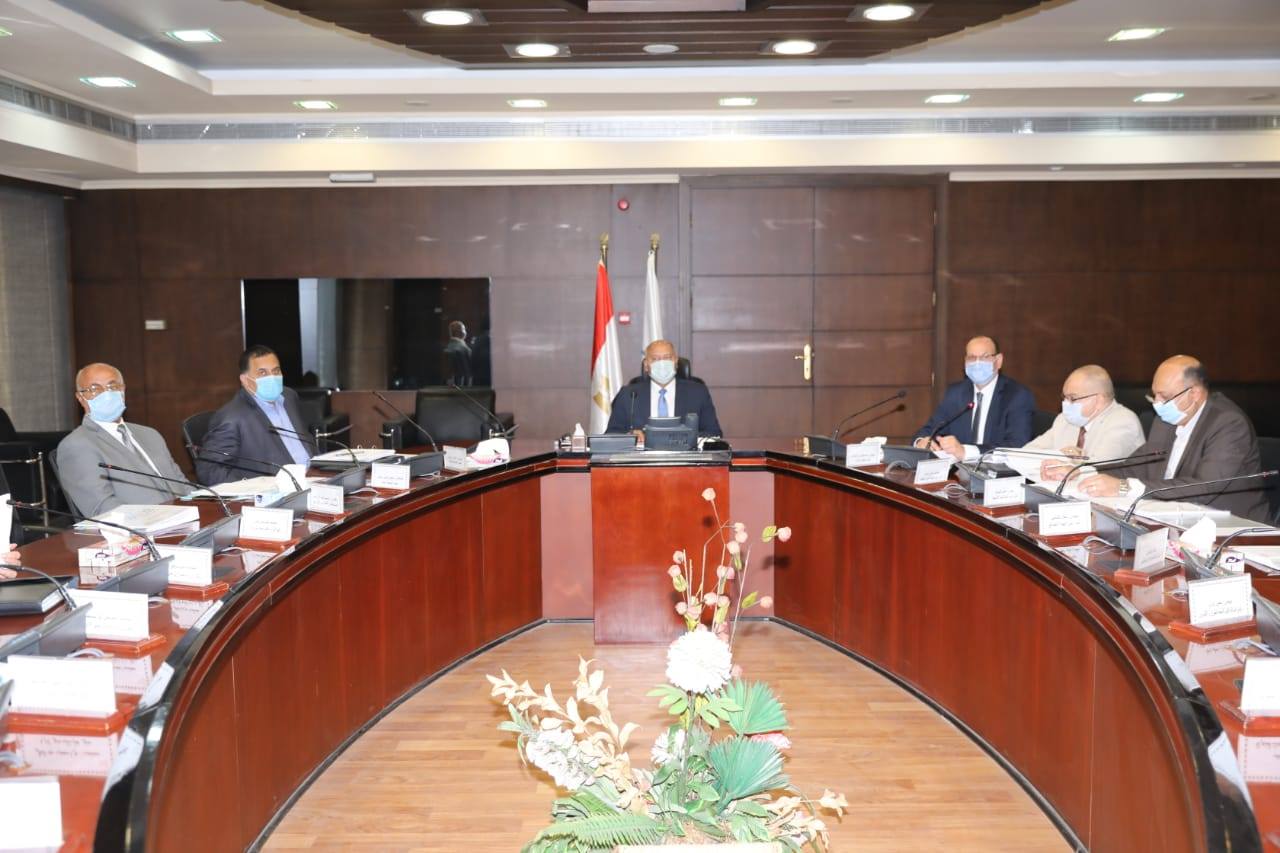   وزير النقل يترأس أعمال الجمعية العامة العادية للشركة المصرية لتجديد وصيانة خطوط السكك الحديدية