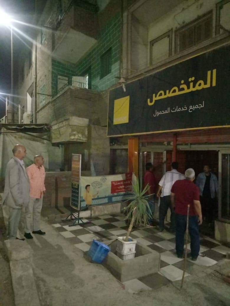  تشميع 7 محلات وتحرير 12 محضر «كسر حظر» وإخلاء سوق للخضار بحي شرق شبرا الخيمة