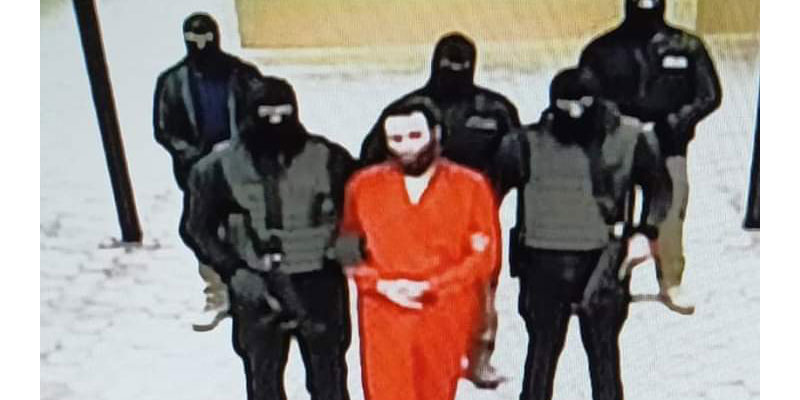   صورة وفيديو|| هشام عشماوى قبل دقائق من تنفيذ حكم الإعدام فيه.. المصريون يثأرون للشهداء