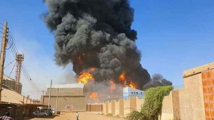  حريق هائل داخل غرفة عمليات النجدة في الإسكندرية.. و«الحماية» تسيطر