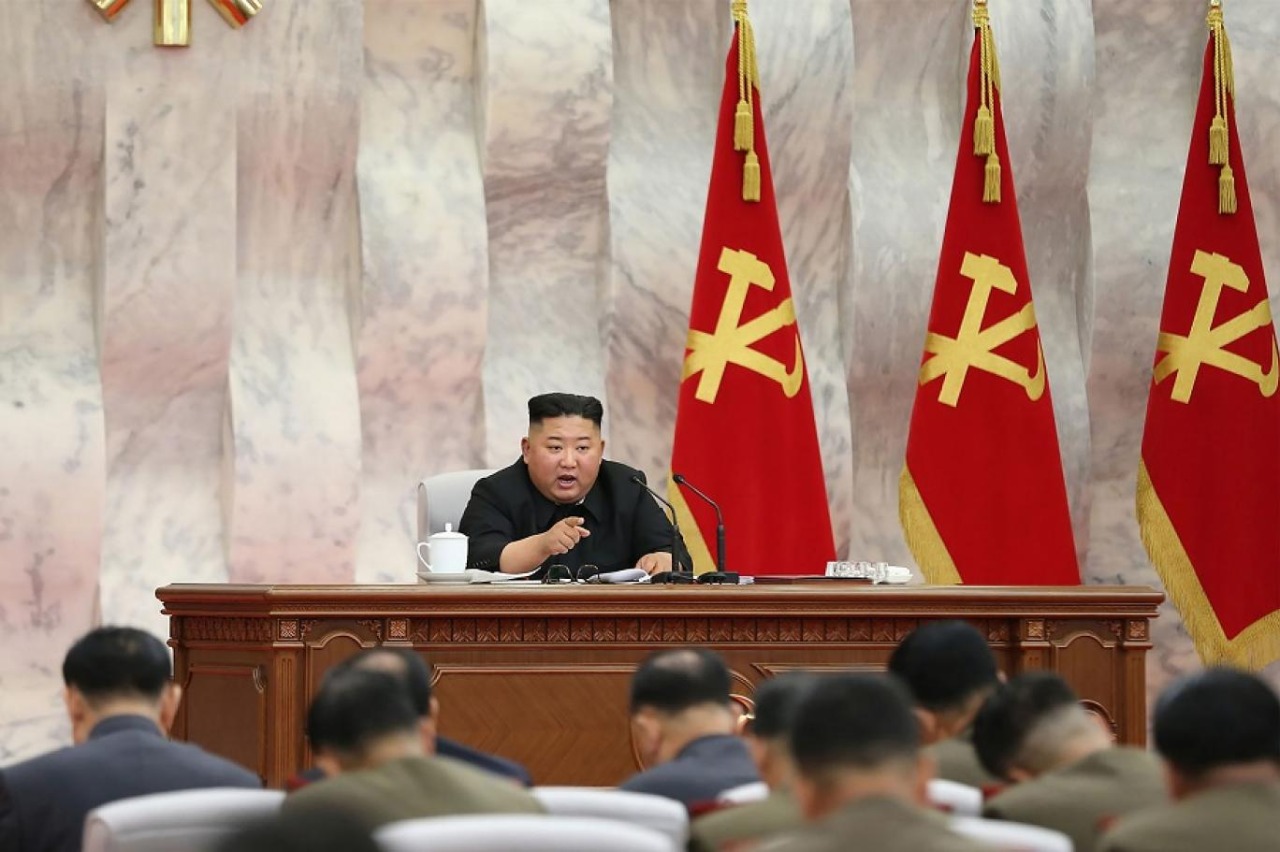   الزعيم كيم جونغ – أون يظهر وسط قواده.. ويستعد للرد على تجارب أمريكا النووية المزعومة