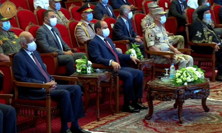   الرئيس السيسي يشاهد فيلما تسجيليا بعنوان "نقلة حضارية"