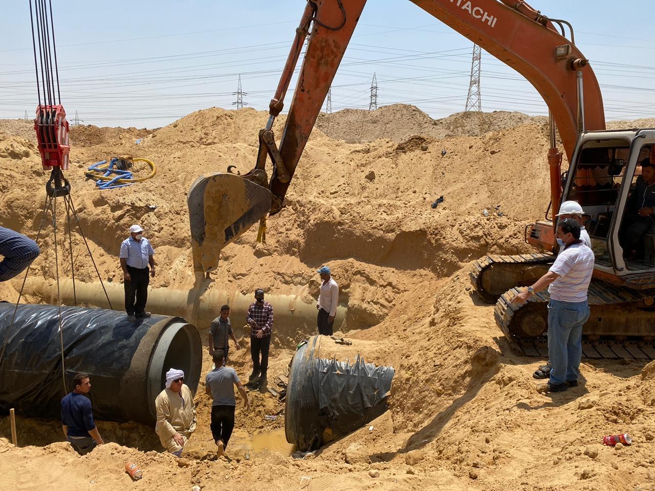   رئيس الجهاز: الانتهاء من ربط خط المياه لتغذية المناطق الصناعية الثقيلة بمدينة العاشر من رمضان