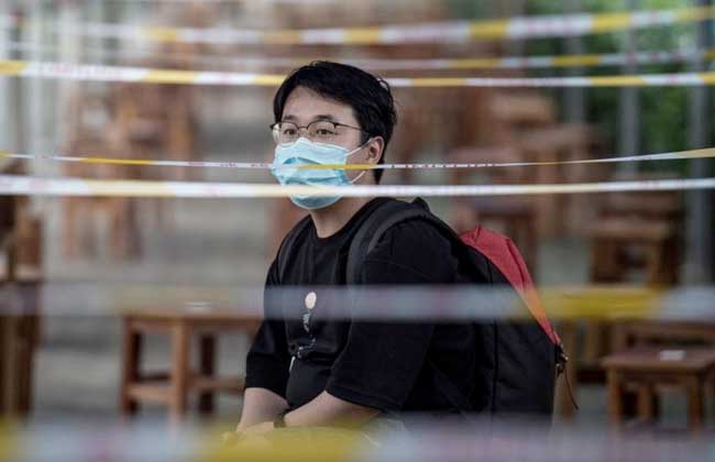   الصين تعيد إغلاق كل مدارس بكين بسبب تفشي فيروس كورونا مجددا