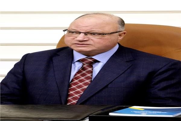   محافظ القاهرة يشكل لجنة للمرور على مستشفيات العزل 