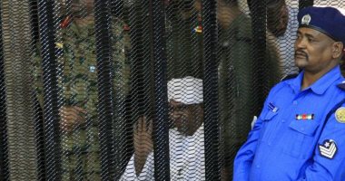   تأجيل محاكمة الرئيس السودانى السابق لـ 11 أغسطس المقبل
