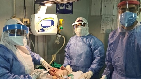   فى مستشفى المنيرة.. إجراء 3 ولادات قيصرية لمصابات بفيروس كورونا