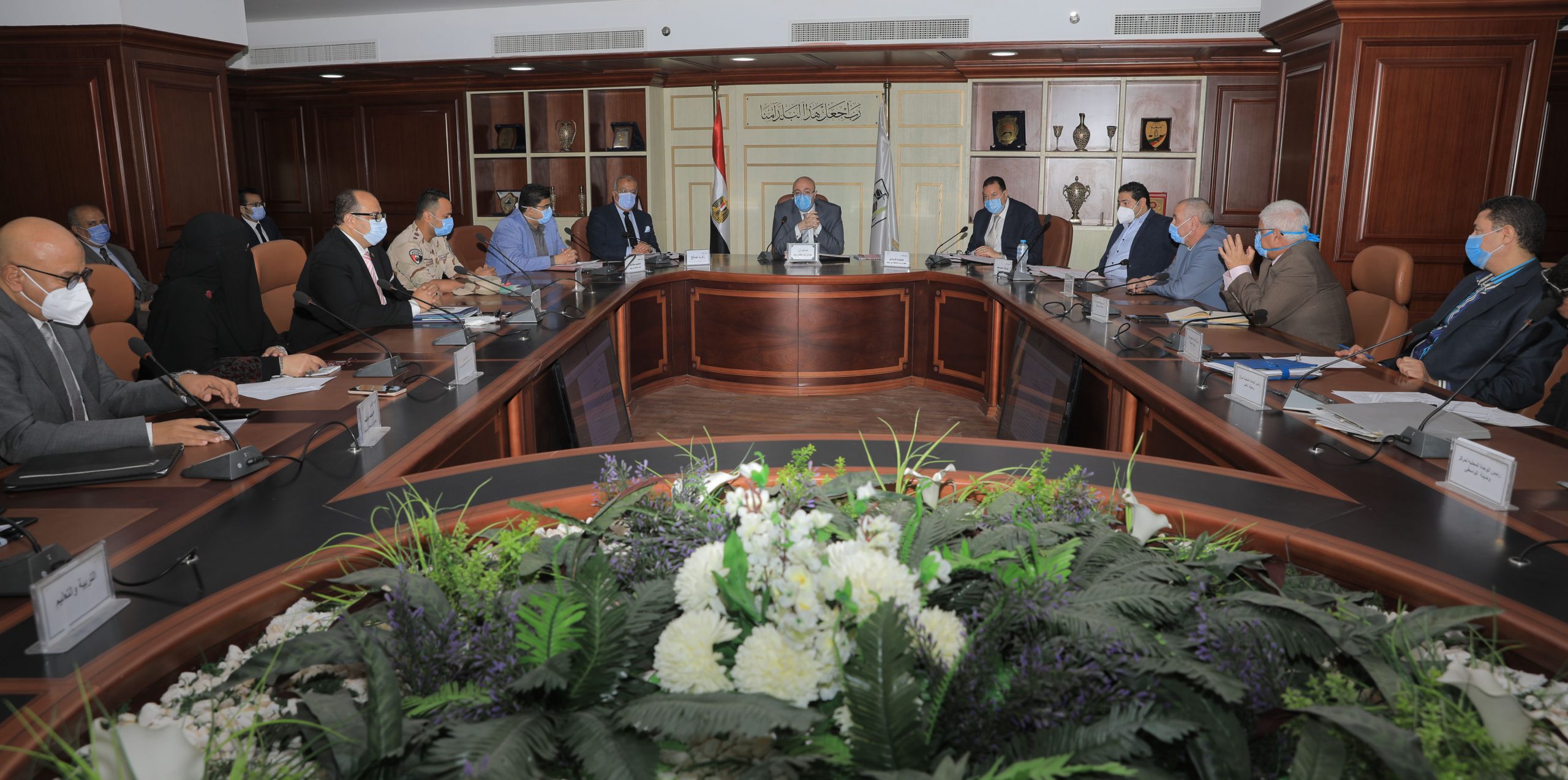   محافظ بني سويف يهنئ أعضاء المجلس التنفيذي بالذكرى الـ 7 لثورة 30 يونيو المجيدة