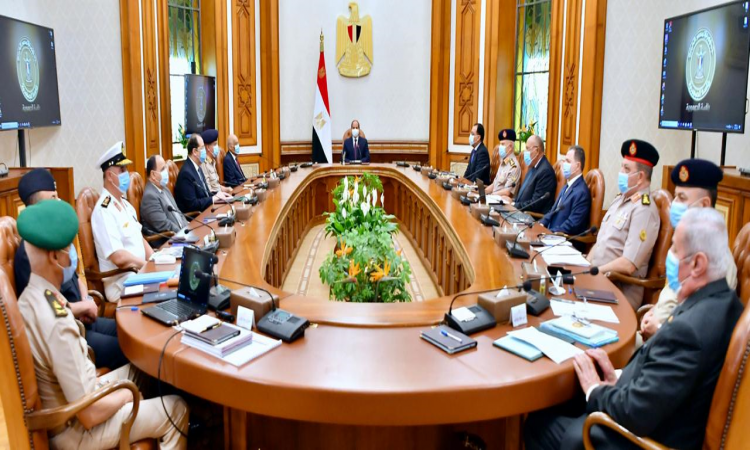   الرئيس السيسى يجتمع بمجلس الدفاع الوطنى ويناقش أزمتى ليبيا وسد النهضة