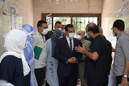   بالصور|| حازم عمر  خلال زيارتة لمدينة فرشوط تعافى وخروج ١٧١ حالة من مستشفى فرشوط المركزى