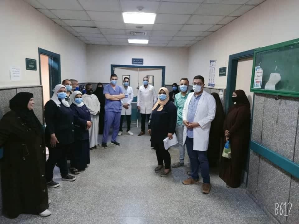   خروج 24 حالة جديدة مصابة بكورونا بعد تلقيهم الرعاية والعلاج بمستشفيات بني سويف