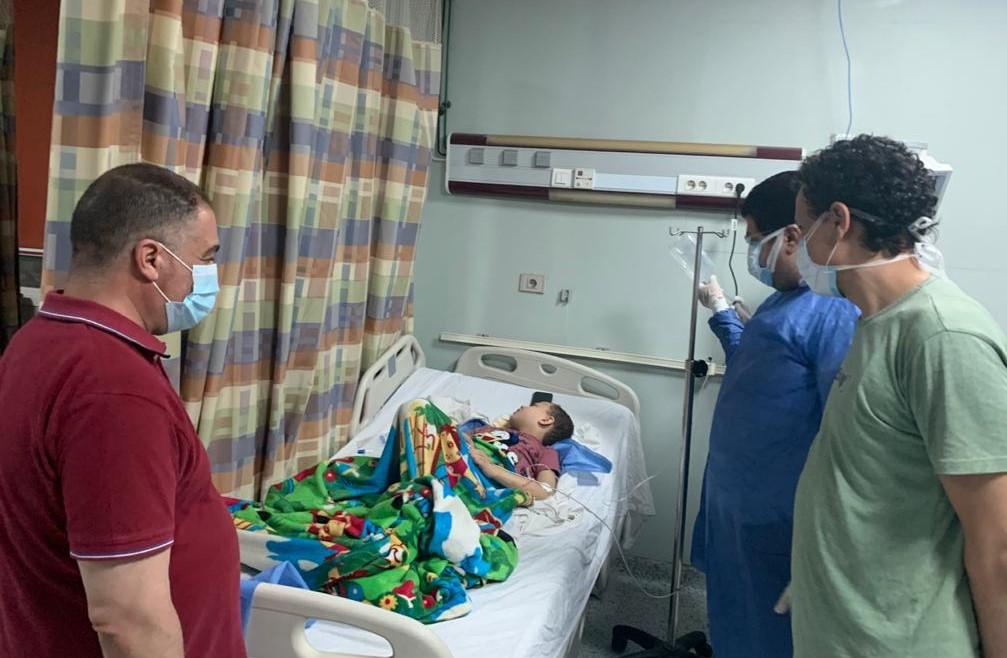   محافظ بني سويف يشيد بالطاقم الطبي بمستشفى ناصر بعد نجاحه في إجراء عملية استكشاف لطفل عمره 9 سنوات مصاب بكورونا