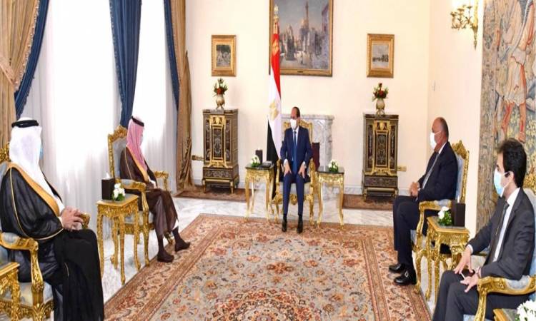   الرئيس السيسى يلتقى وزير خارجية السعودية ويؤكد ضرورة وحدة الصف العربى