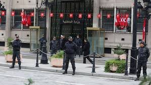   الداخلية التونسية تحبط مخطط إرهابى استهدف القطاع السياحى ومقرات سيادية