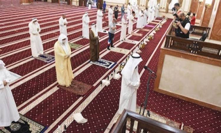   الكويت تسمح بصلاة الجمعة فى المساجد