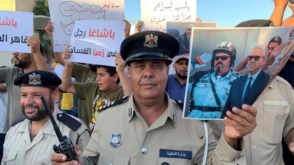   وزير داخلية «الوفاق» المعزول يخطط للدفع بمنتسبي الكتائب الأمنية التابعة له للتظاهر لصالحه فى طرابلس