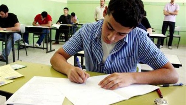   ٥٣٤ طالبا يؤدون امتحان اللغة الأجنبية الثانية «دور ثان» بالثانوية العامة بالقليوبية