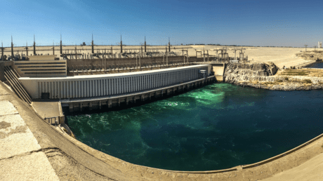   «رئيس المحطات المائية التابعة لوزارة الكهرباء»: الوضع المائي في السد العالى آمن ومستقر للغاية